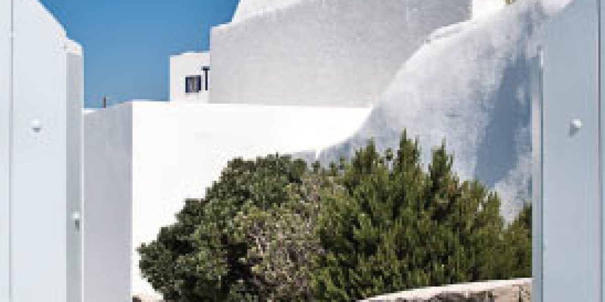 Santorini-narrow