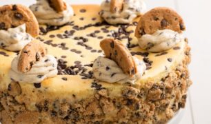 M2woman - This Chocolate Chip Cookie Dough Cheesecake Recipe Is All You Need