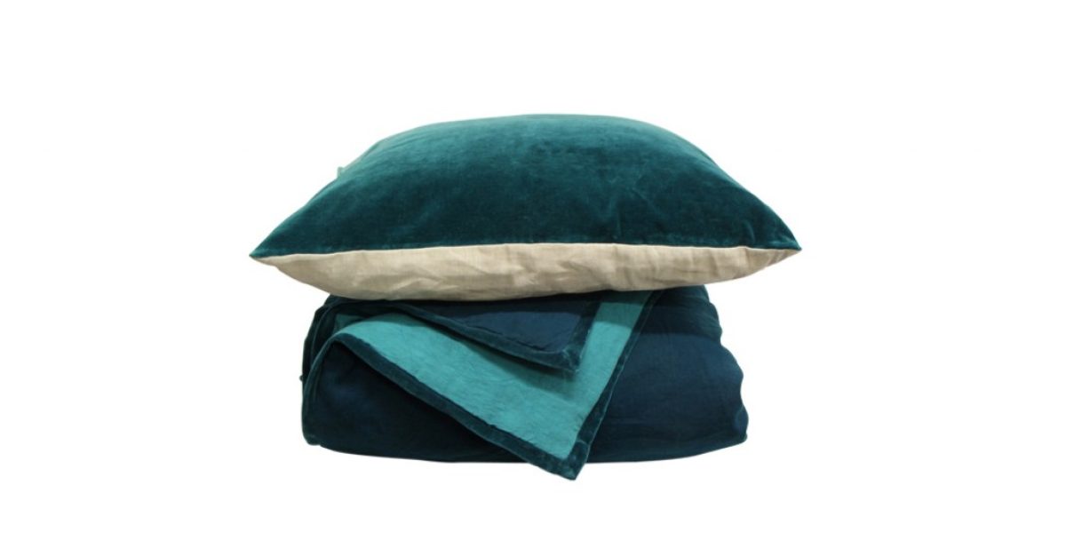 french-country-blue-velvet-m2woman