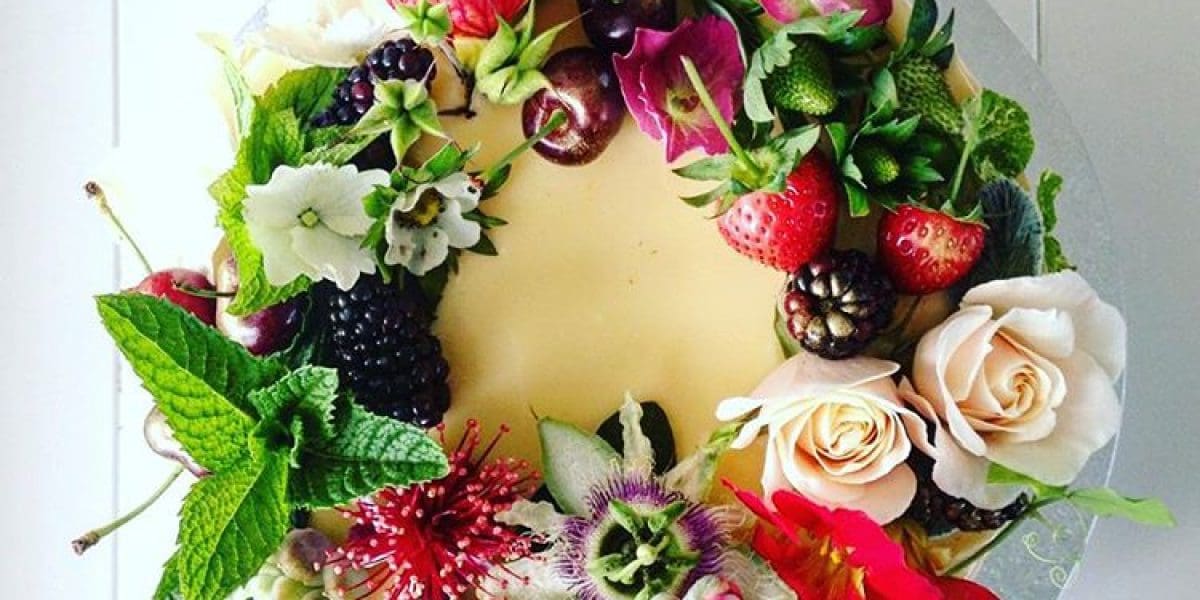 Trelise-inspired cake bandb