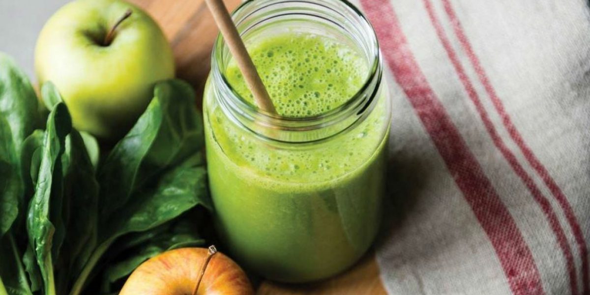 green-smoothie-m2woman