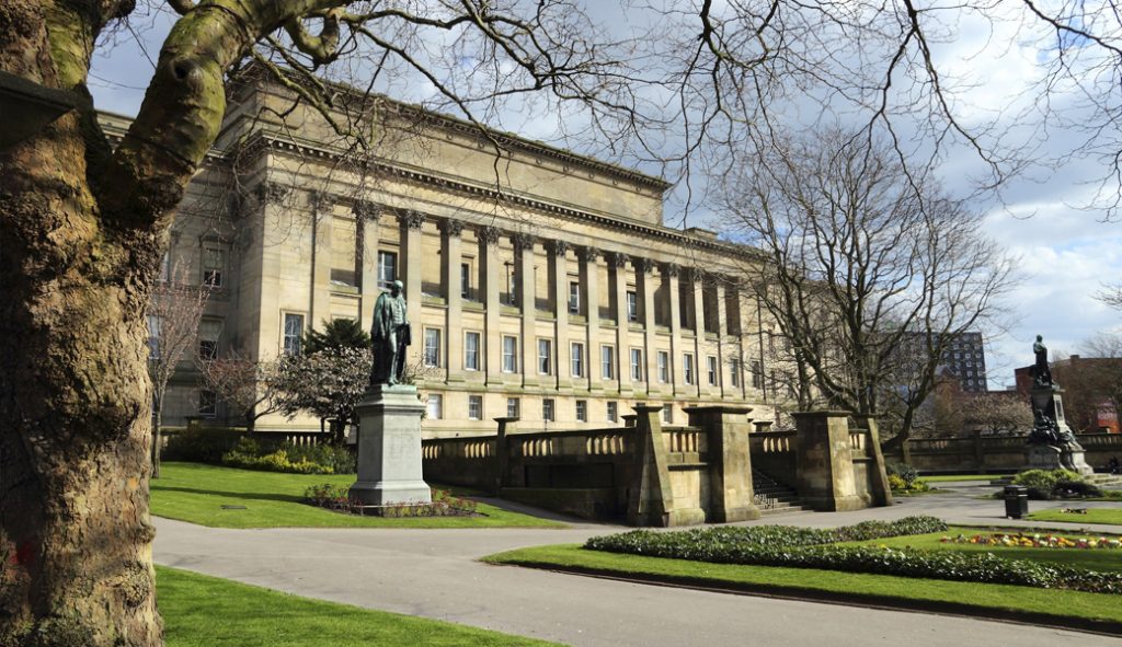bridgestreet  liverpool  st georges hall landmark photo fantastic