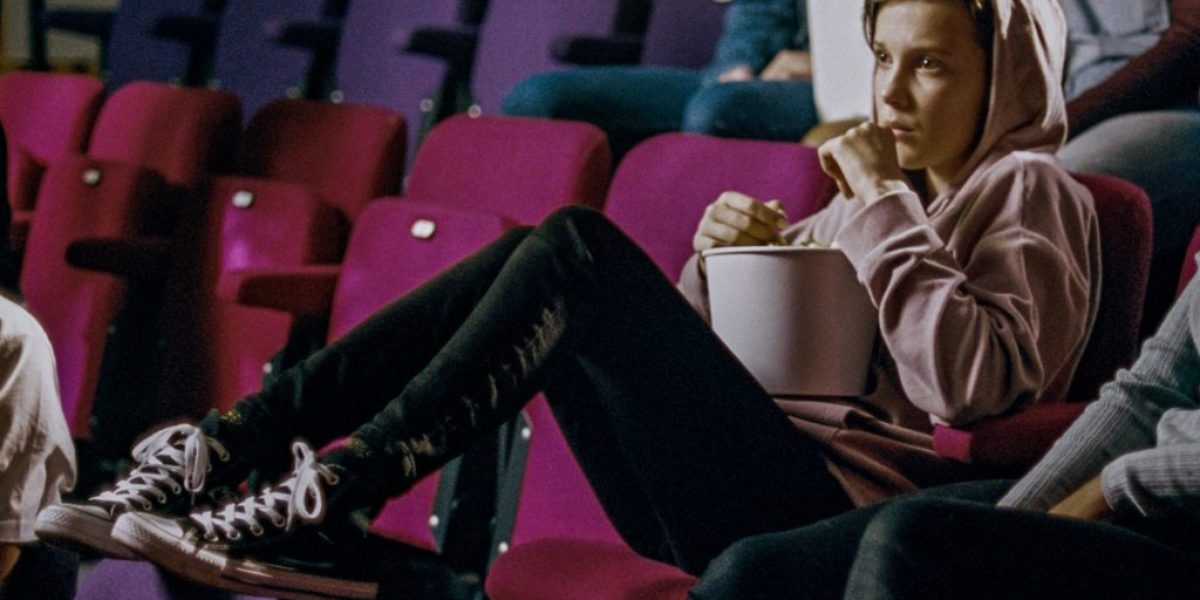 Millie-bobby-brown-converse-stranger-things-cinema