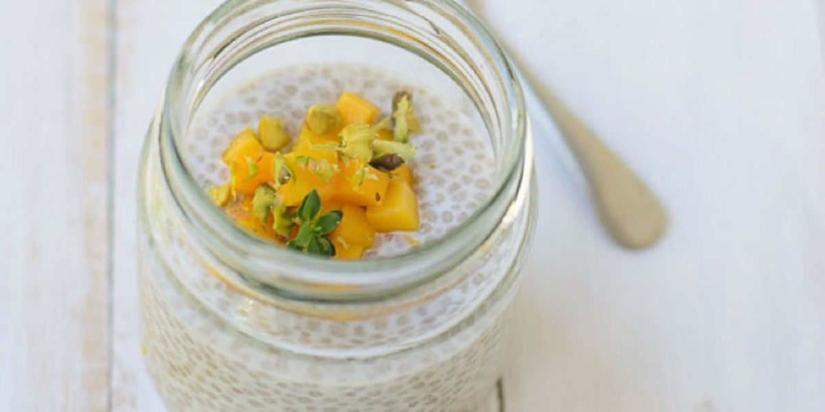 Mango chia pudding