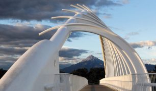 Te Rewa Rewa Bridge and Mount Taranaki - Credit Rob Tucker