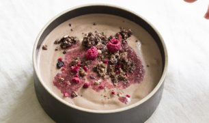 Choc Rasp Smoothie Bowlbanner