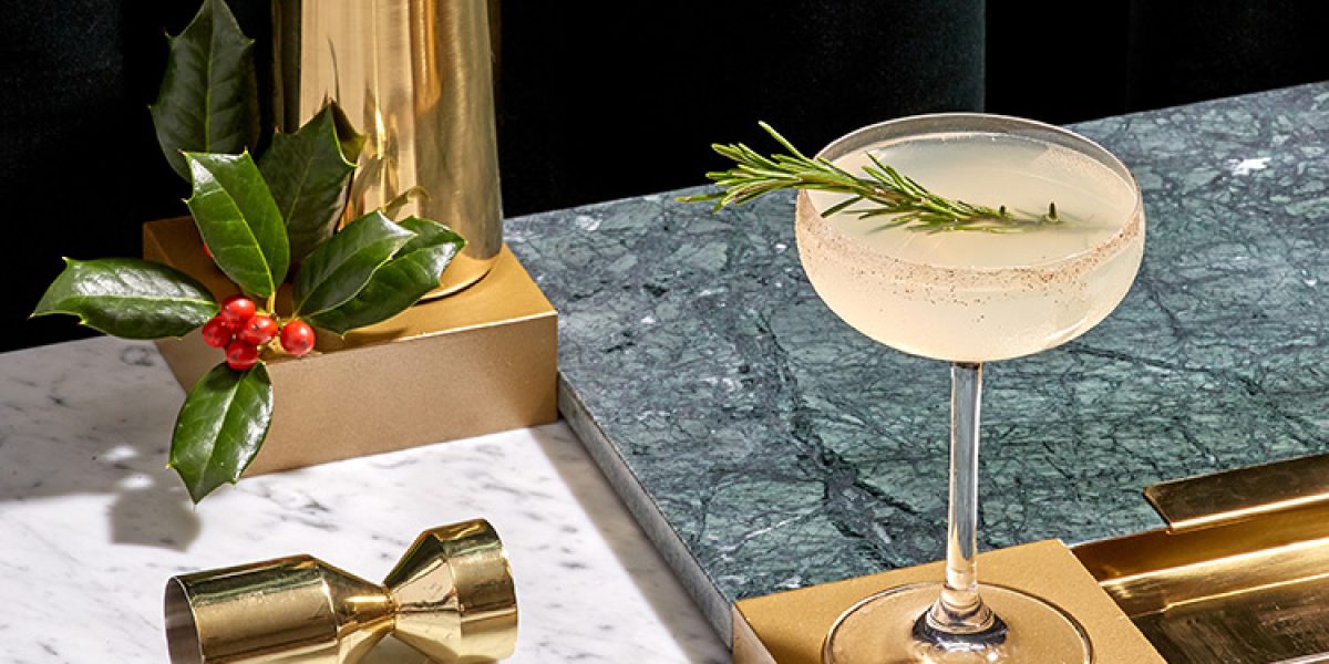Cointreau-cocktail-Holiday-Margarita-Lifestyle