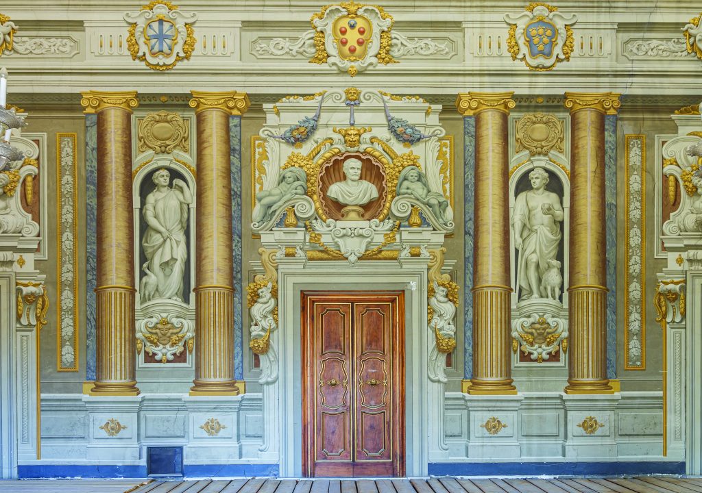 Italian noble, luxurious palace