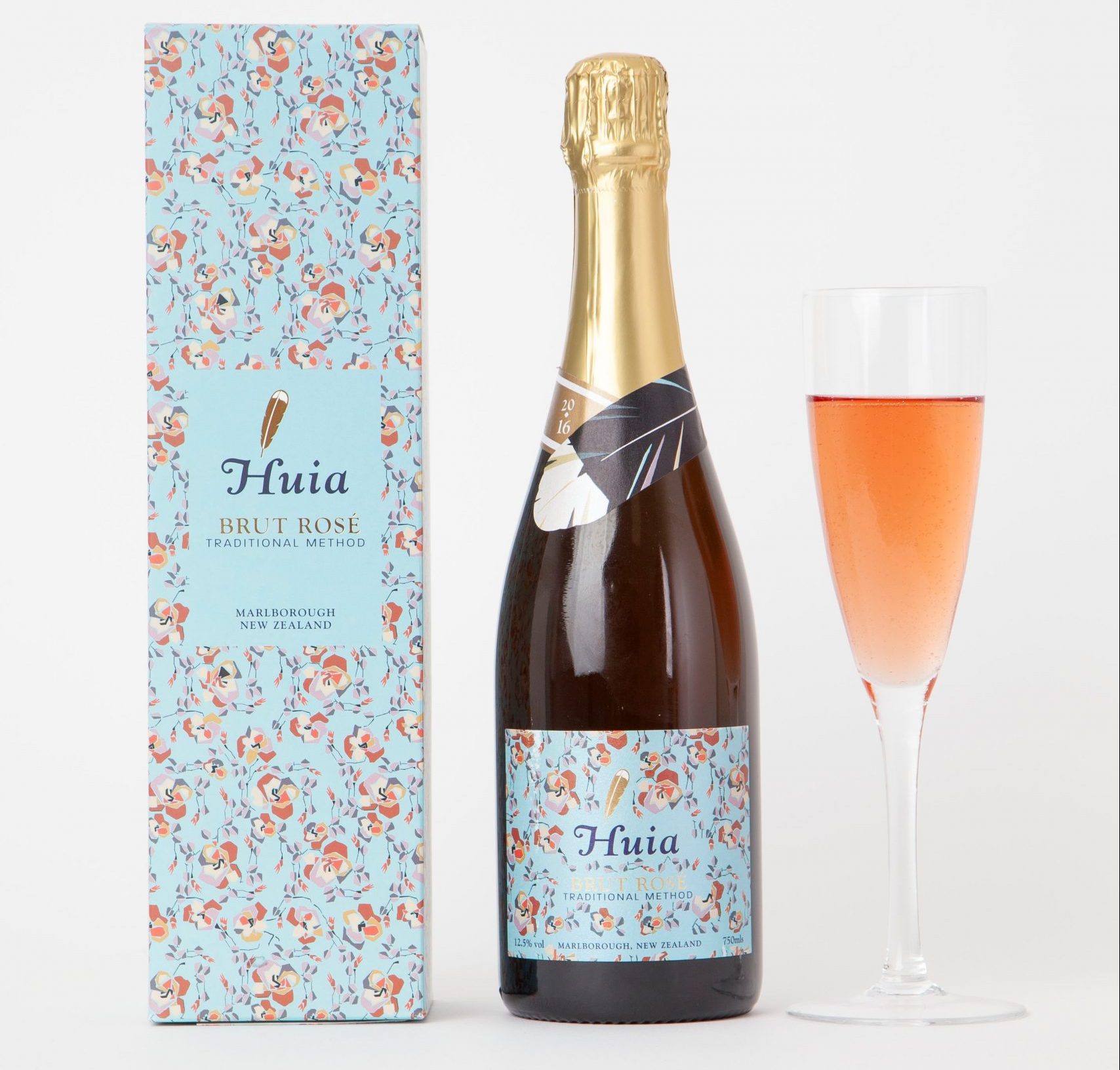 m2woman-summer-21-huia-brut-rose