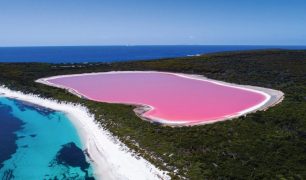 Pink-lake