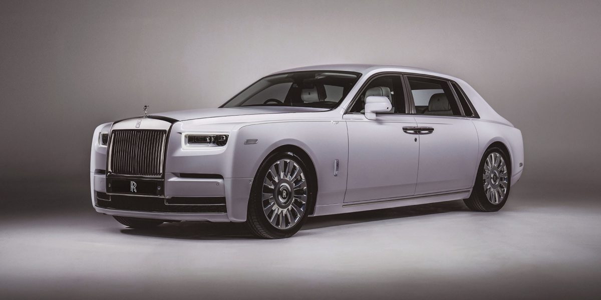 M2woman.com - Rolls-Royce: Elegant Wheels