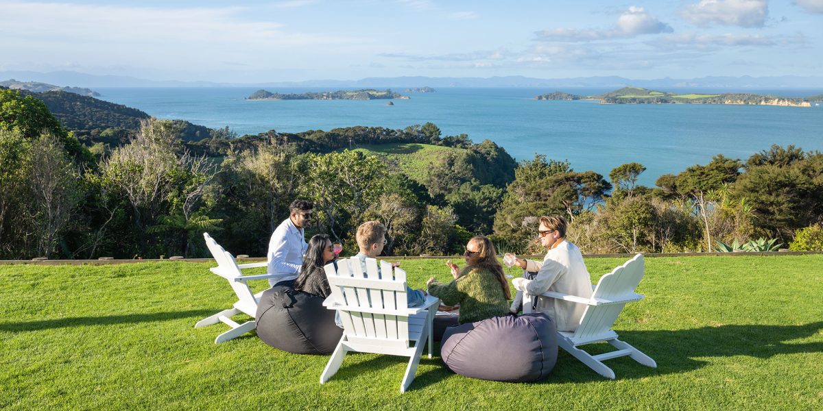 M2woman.com - The Art of Lingering Longer, Waiheke-Style