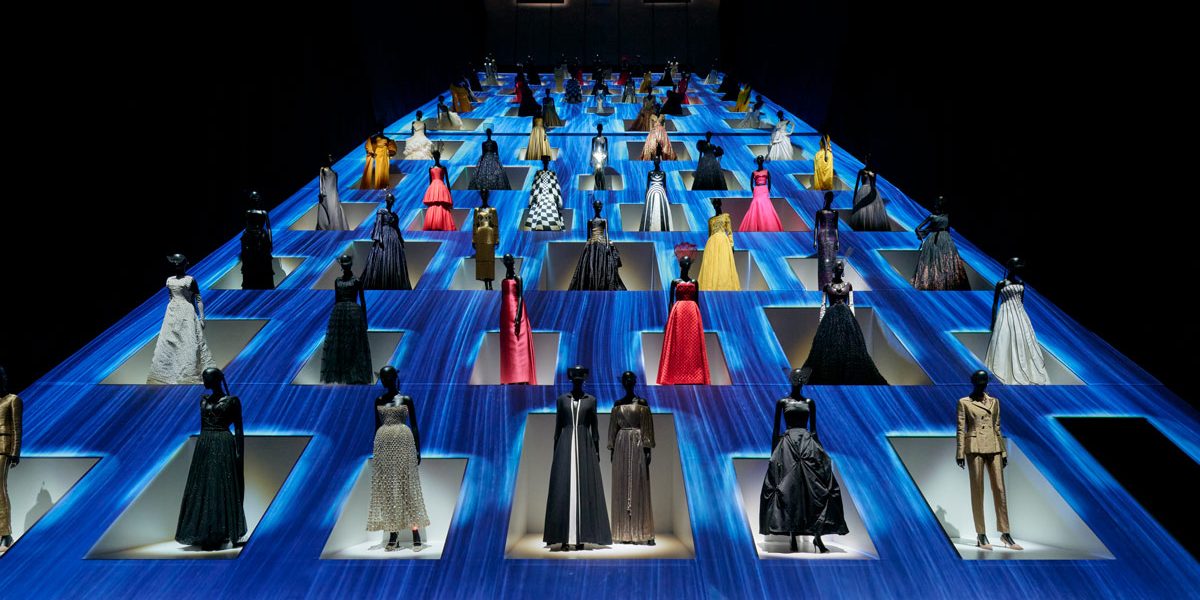 M2woman.com - From France to Tokyo, Dior celebrated