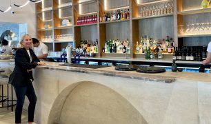 bar