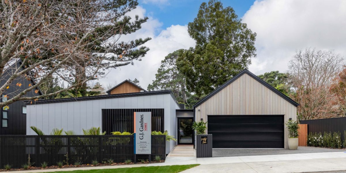 Bespoke-in-Brooklands---front-Exterior
