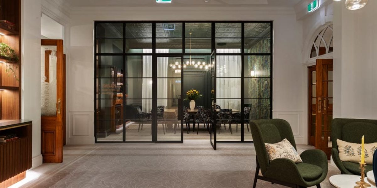 Clements-Hotel-Meeting-rooms-lobby