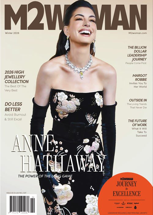 Anne-Hathaway