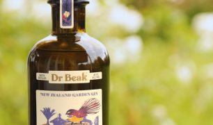 Dr_Beak_NZ_Garden_Gin (1)